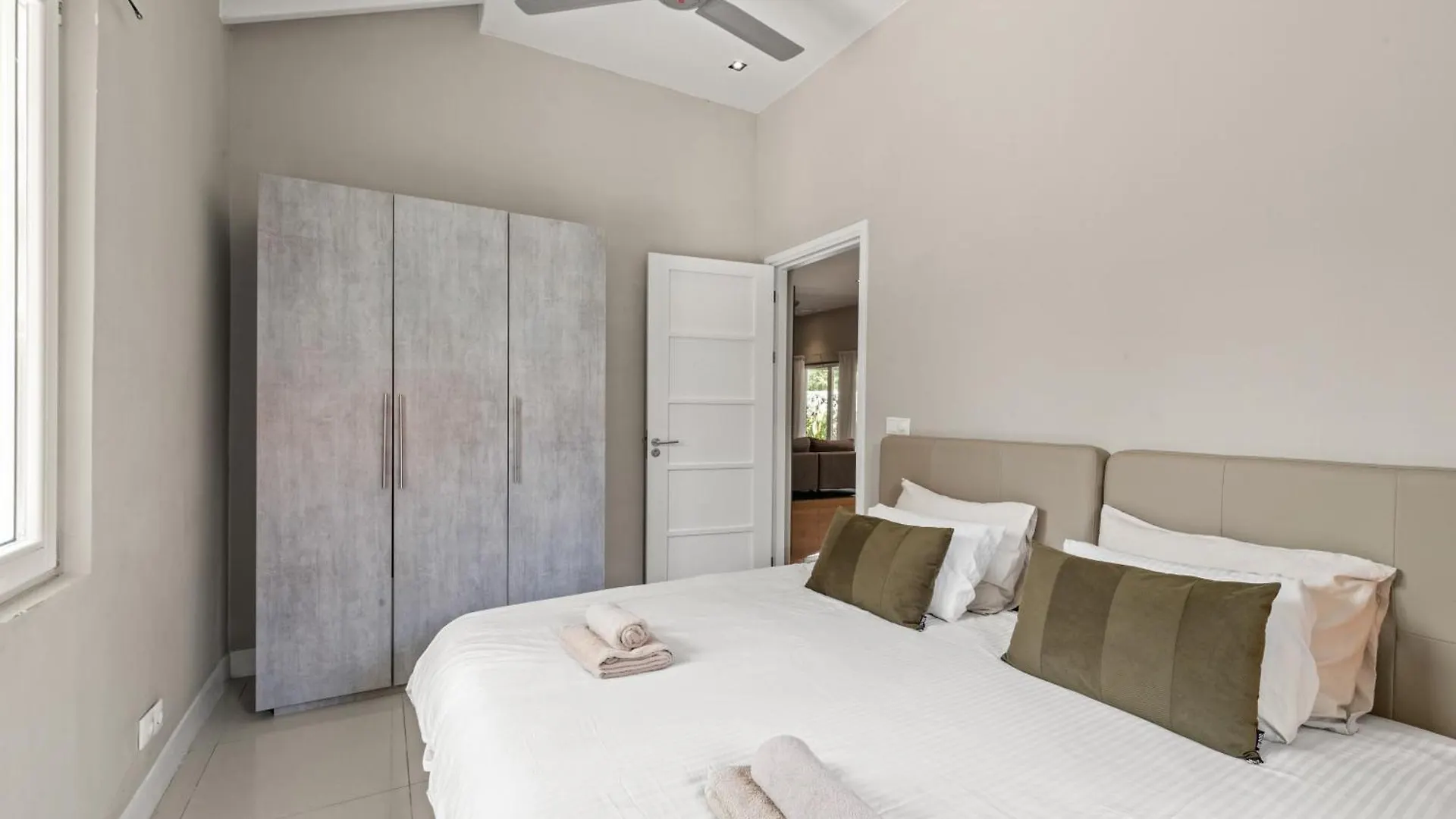 Exclusive Villa - Private Pool - Vredenberg Village يلمستاد